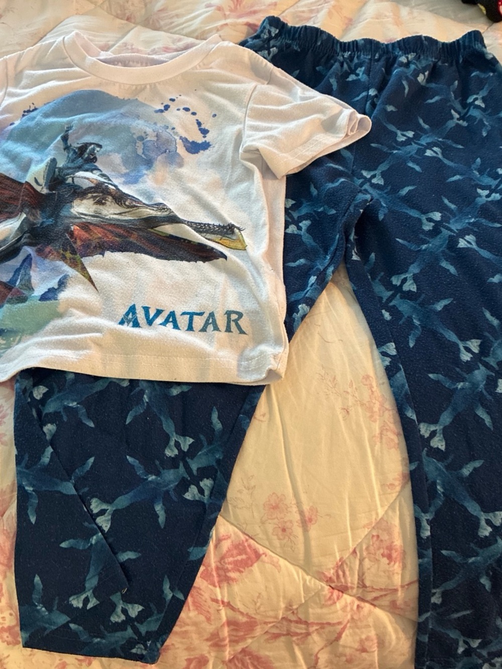Avatar Graphic Tee and Shark-Print Pajama Pants Set - Blue/White